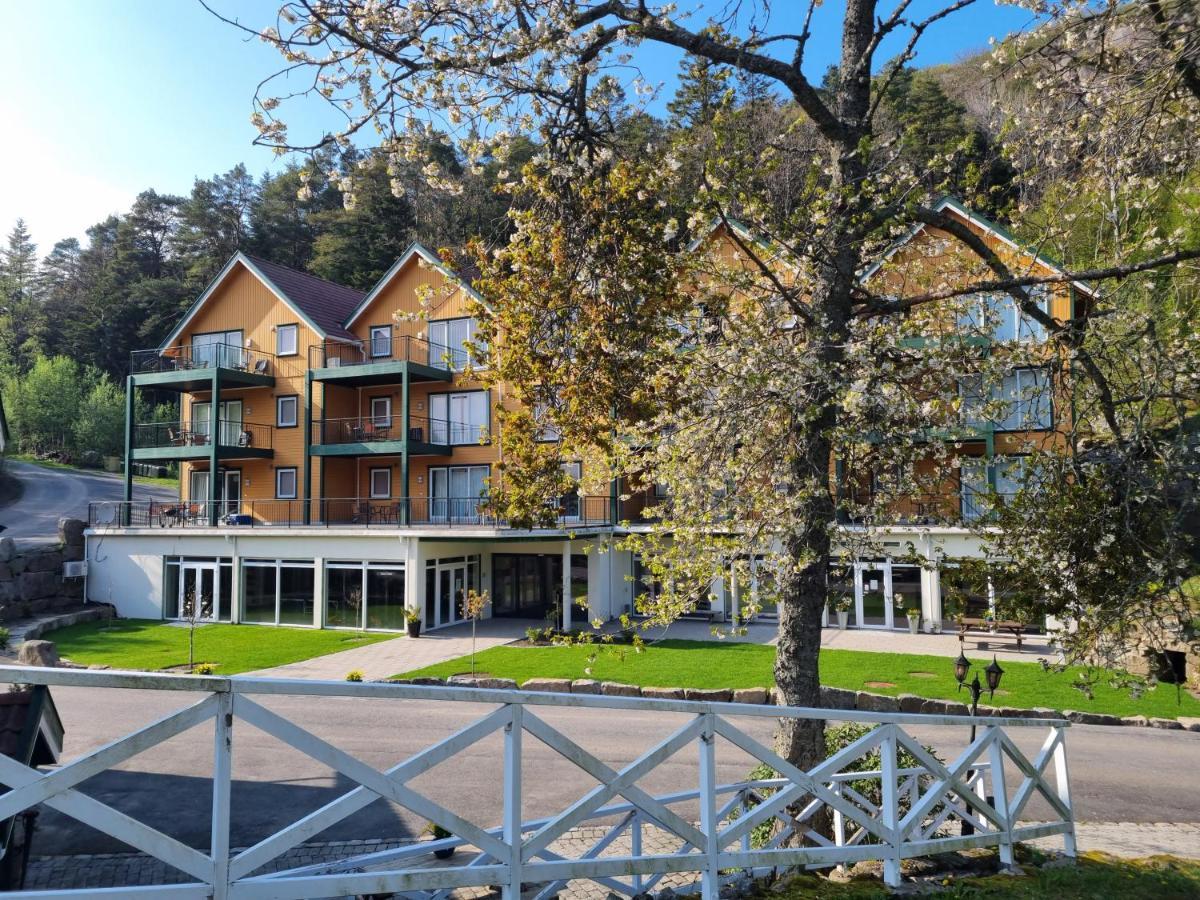 Hausvikstranda Lyngdal Exteriör bild