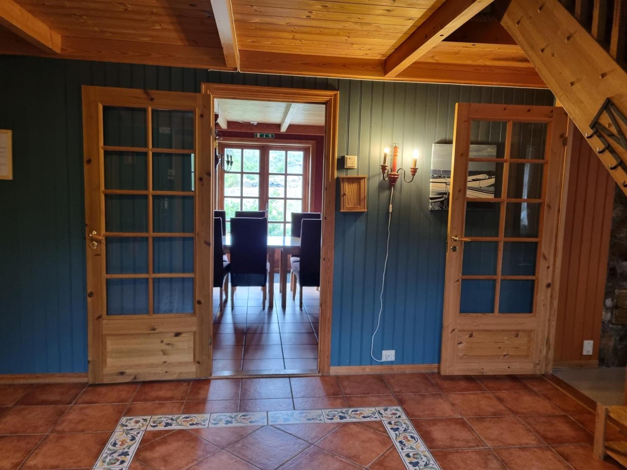 Hausvikstranda Lyngdal Rum bild